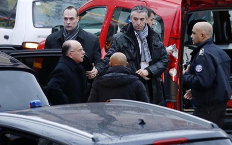 France: Raids kill 3 suspects, including 2 wanted in Charlie Hebdo attack - V?DEO